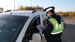 Госавтоинспекторы задержали водителей, управляющих автомобилем в состоянии опьянения