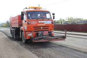 В Заинске дорожные рабочие приступили к ремонту проезжей части по улице Пригородная