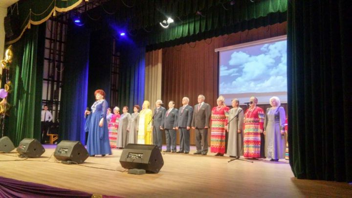 День защитников Отечества в Заинске отметили концертом